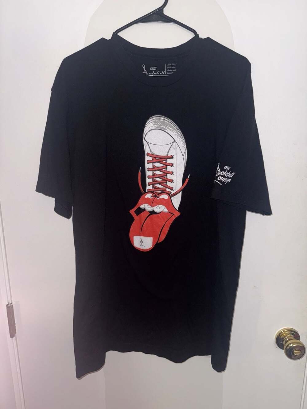 The Solefull Lounge Sneaker Lips